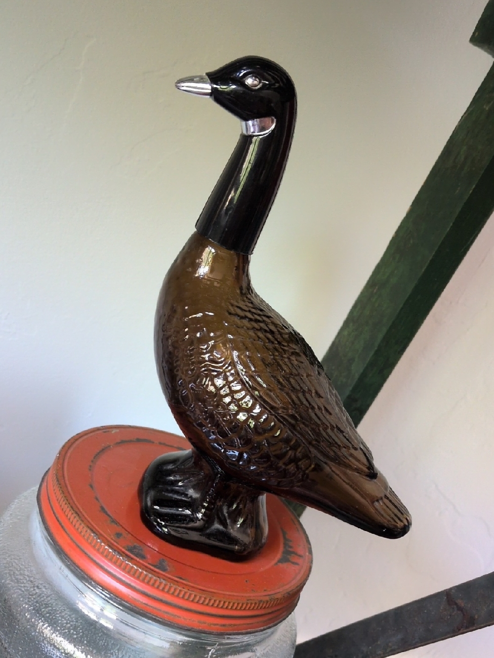 Vintage 1970s Avon Canada Goose Brown Glass Perfume Cologne Bottle Decanter - Picture 2 of 12